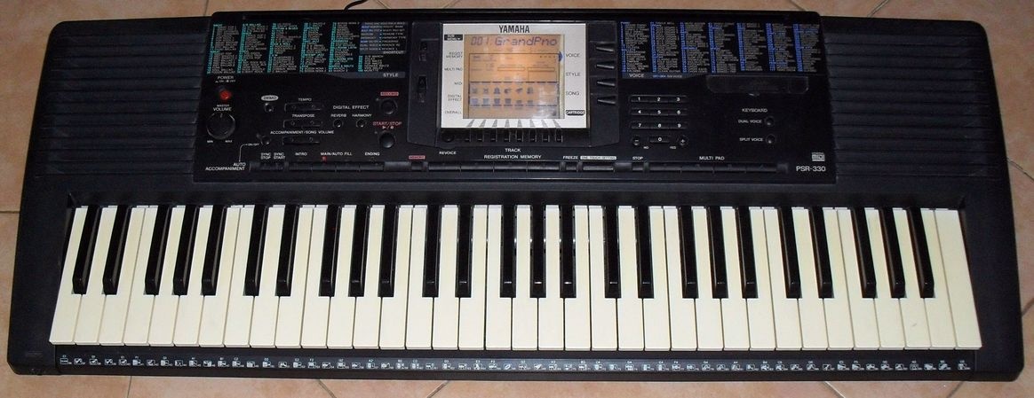 Yamaha PSR 330