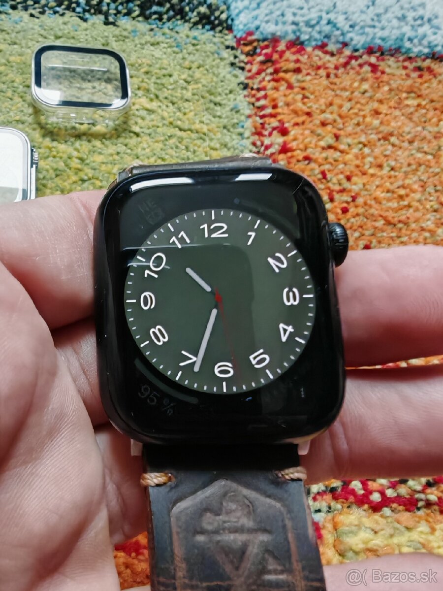 Apple watch series 8 45 mm + príslušenstvo



