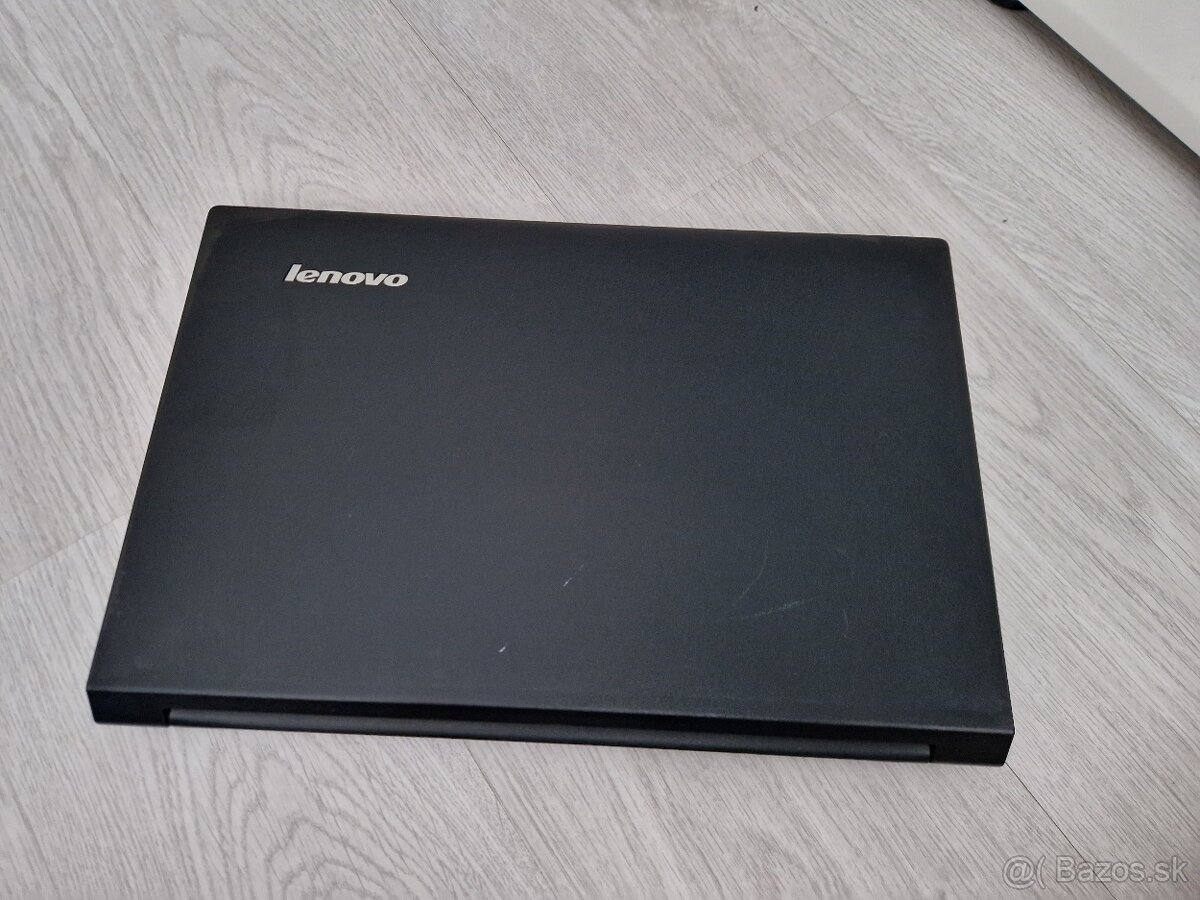 Lenovo IdeaPad B590 15,6" 100 €