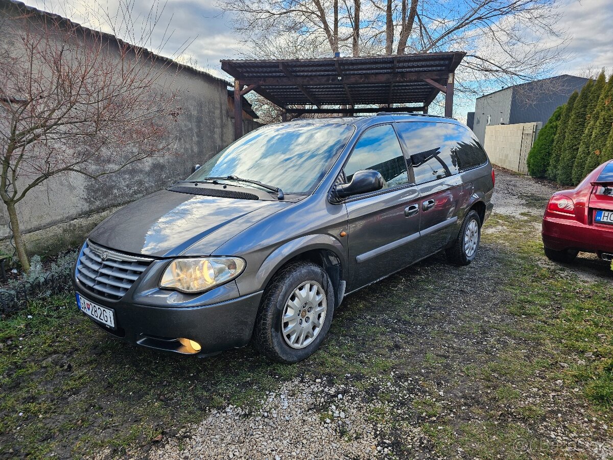 Predám Chrysler grand voyager 2.8crd.7miestne.