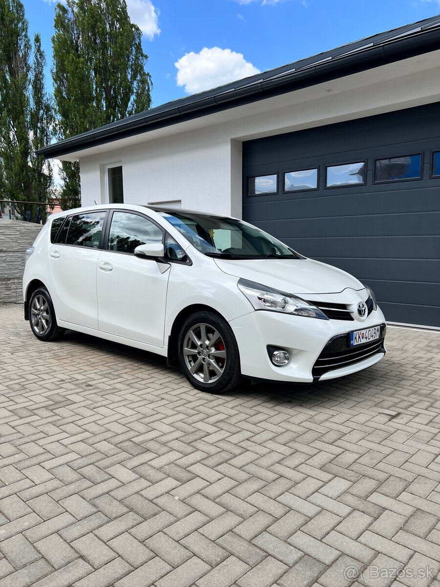 Toyota Verso 2.0