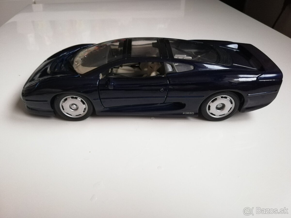 1:18 JAGUAR XJ220 Maisto