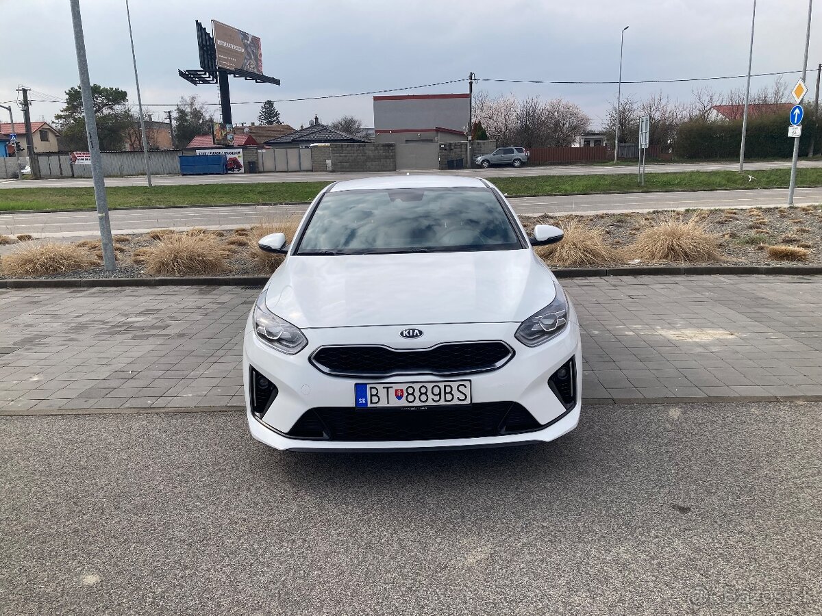 Kia Proceed