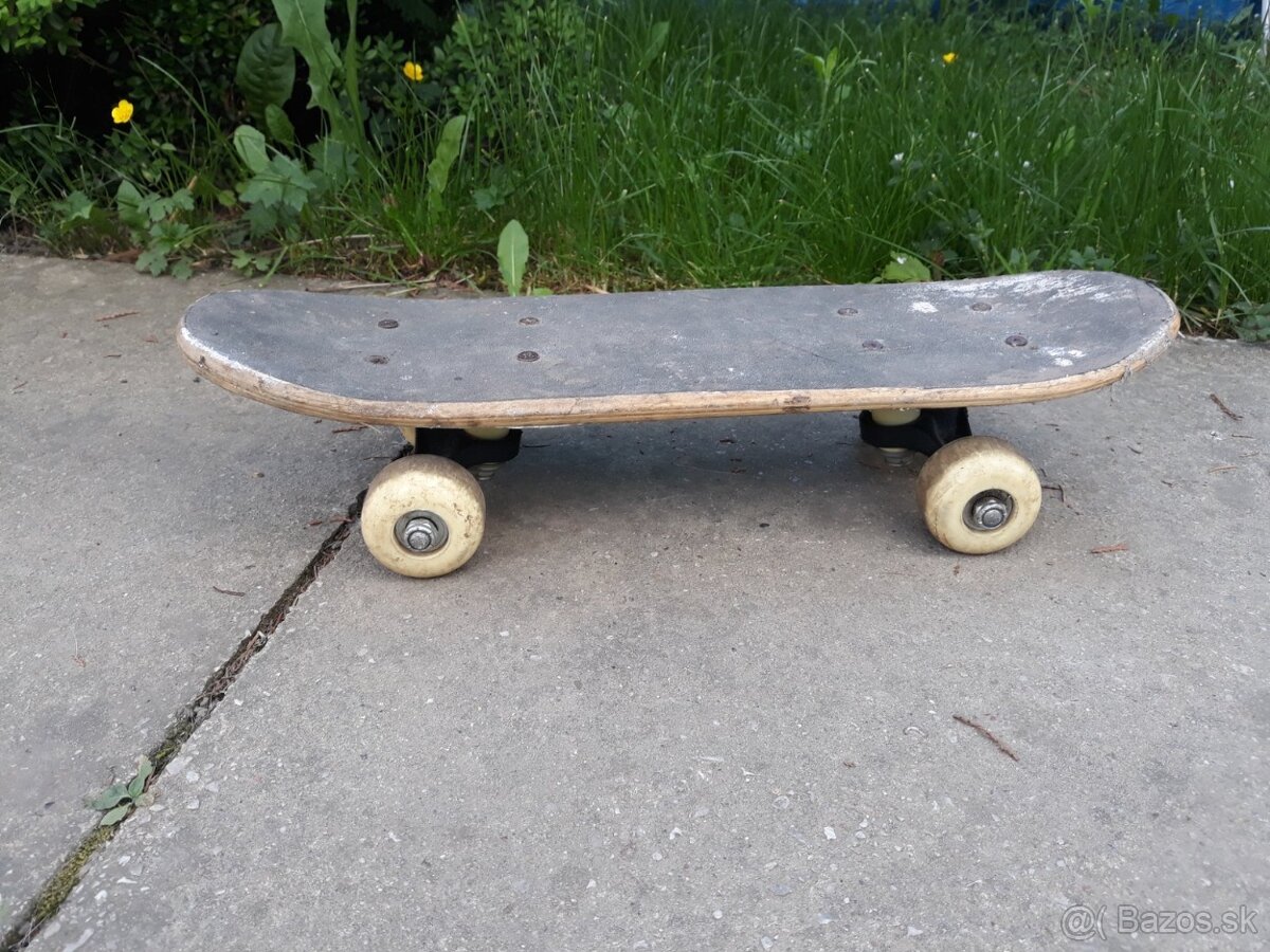 Skateboard