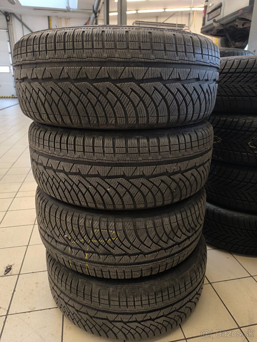 Michelin Pilot Alpin 225/45 R18 95V