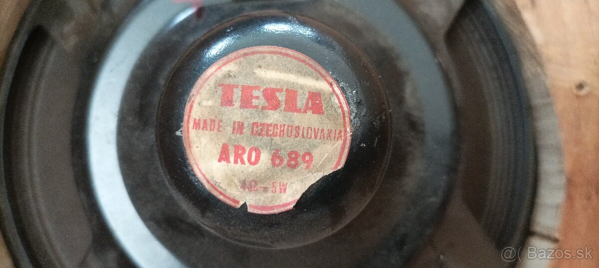 Reproduktory Tesla.