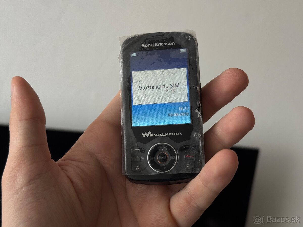 Sony Ericsson W100i