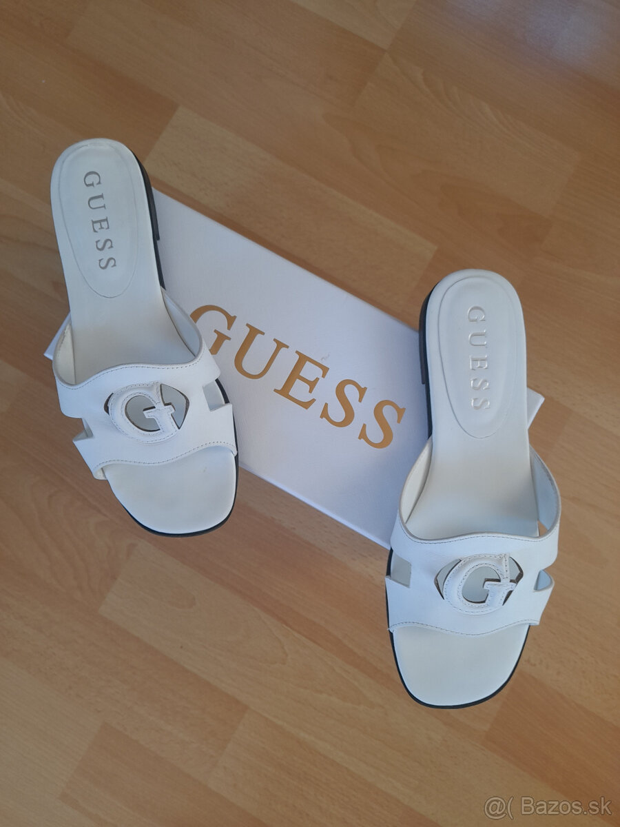 Dámske šlľapky GUESS 38