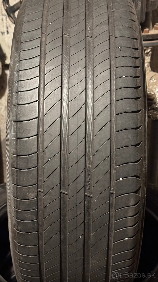 Michelin225/55r18