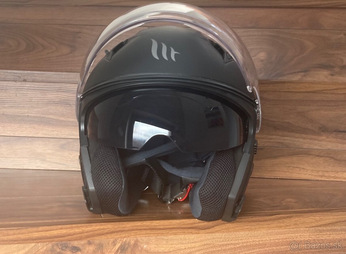 MT Helmets prilba