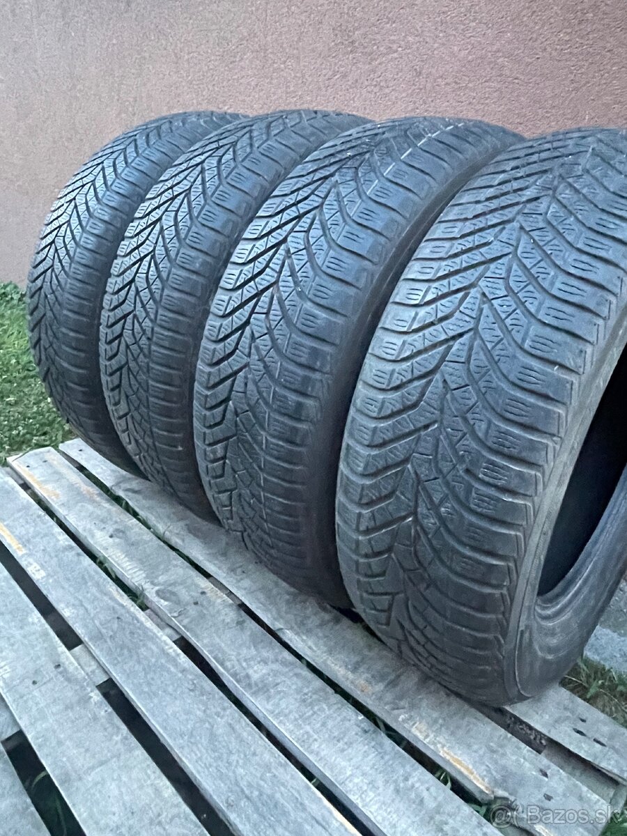 Yokohama 225/65 R17 4x=100€