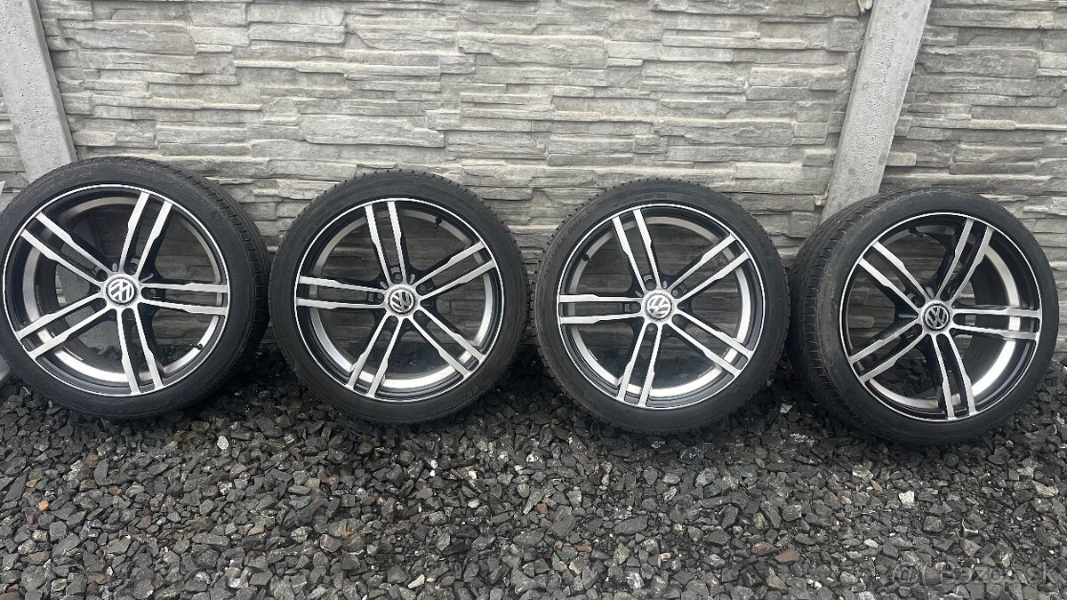 5x112 R18-225/40R18