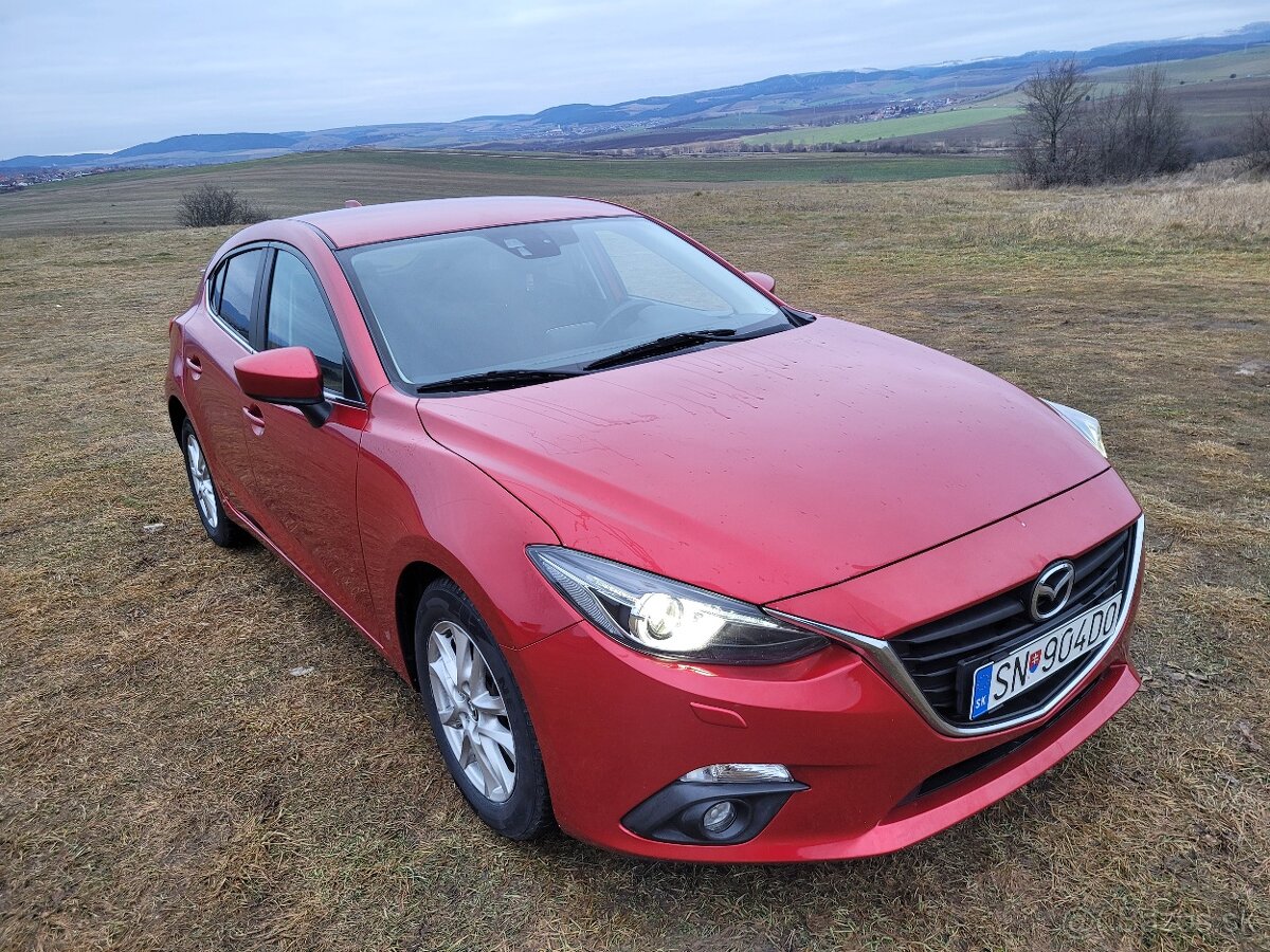 Mazda 3 1.5 skyactive 74kw benzín