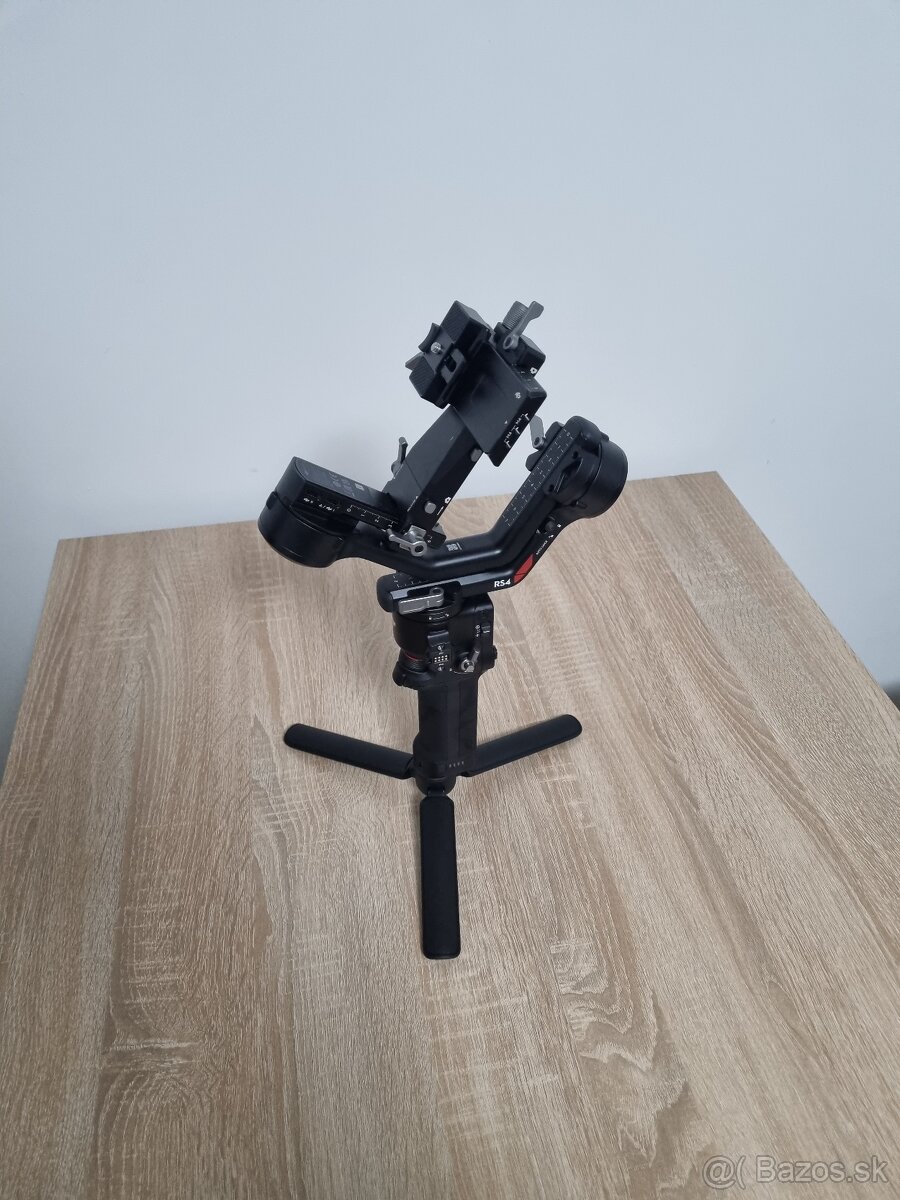 DJI RS 4 stabilizátor – raz použitý, ako nový