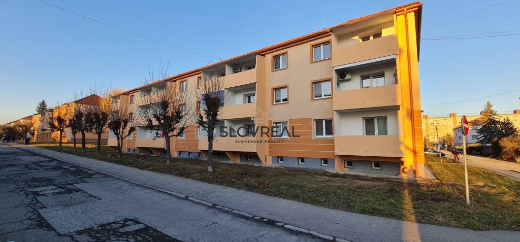 SLOVREAL -  predaj 2,5 izbový byt Žiar nad Hronom, 59 m2