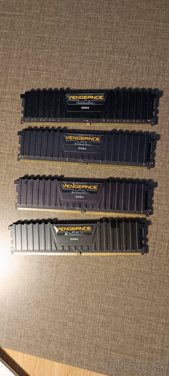 Corsair 32GB DDR4 3200MHz CL16