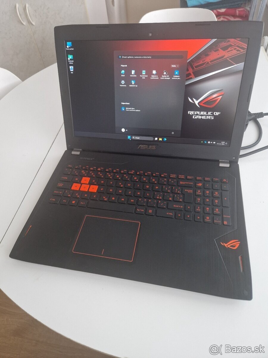 Predám Herný notebook Asus Rog Strix GL502 s chybou