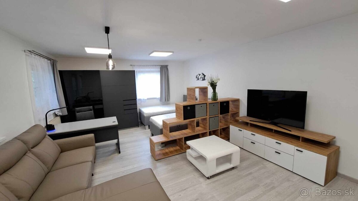 moderný apartmán s klimatizáciou - Martin - pešia zóna