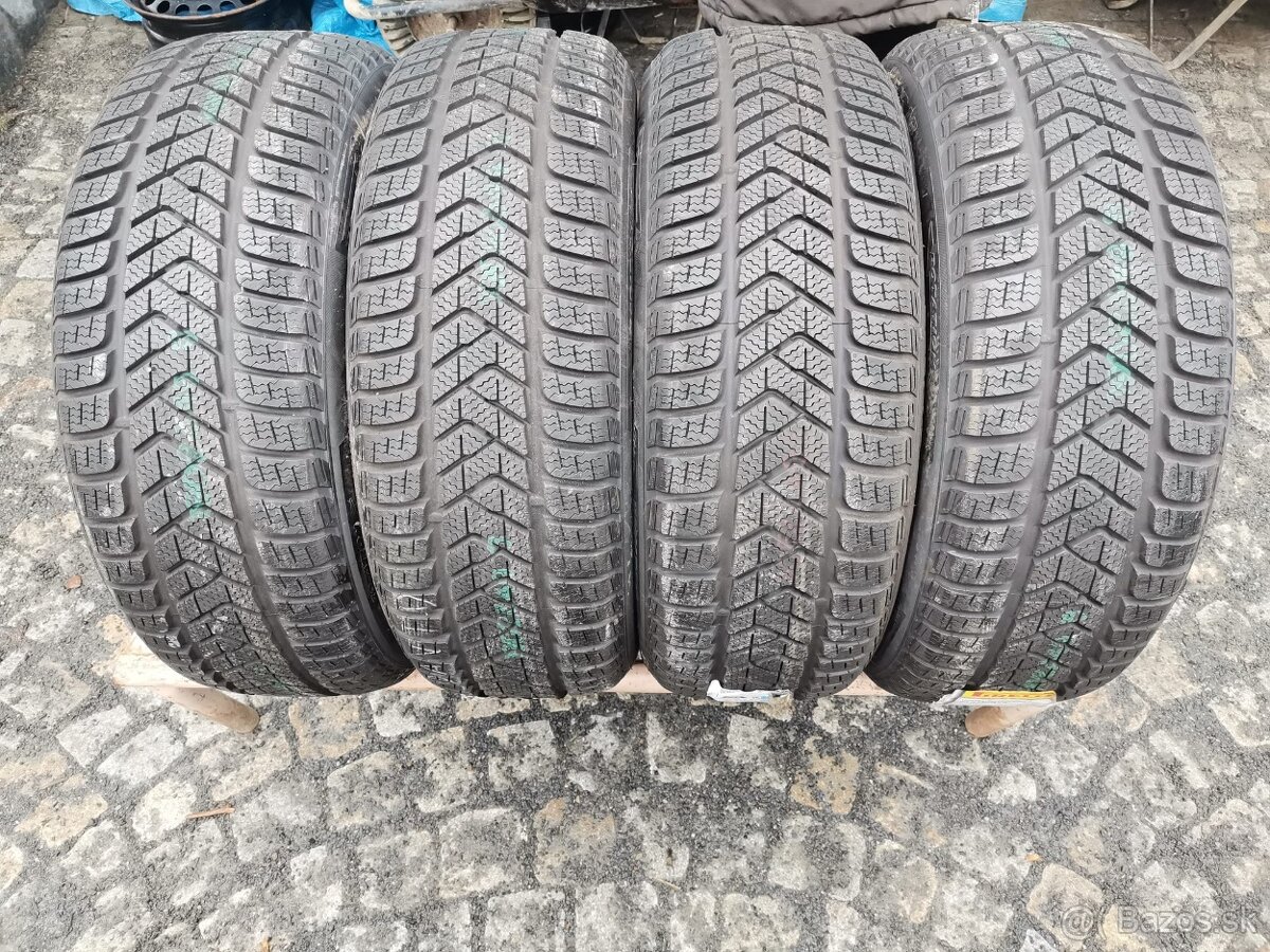 215/55/18 zimni pneu PIRELLI 215 55 18