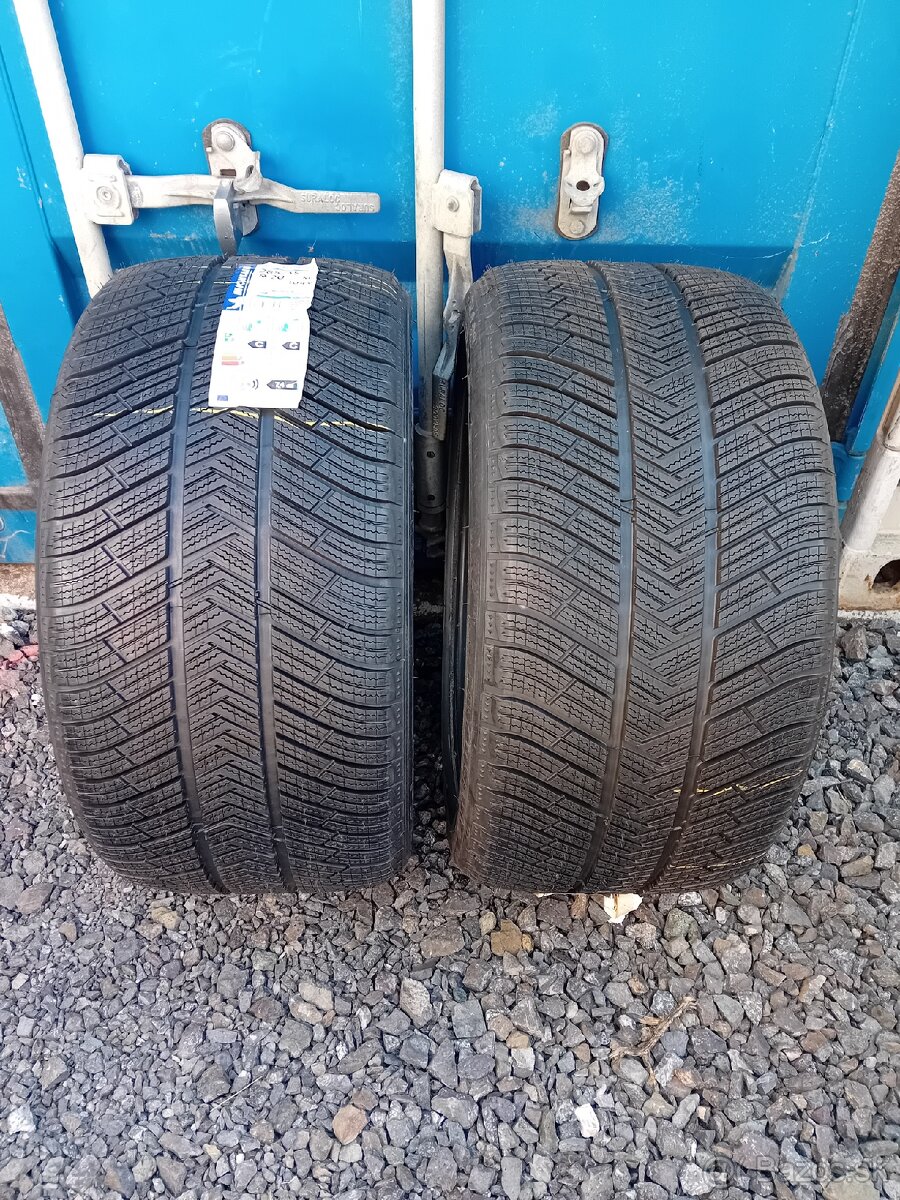 2ks najazdené zimné 285/35R20