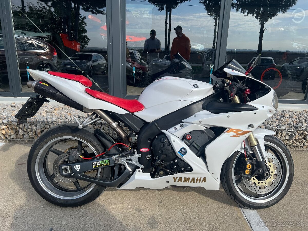 Yamaha YZF-R1