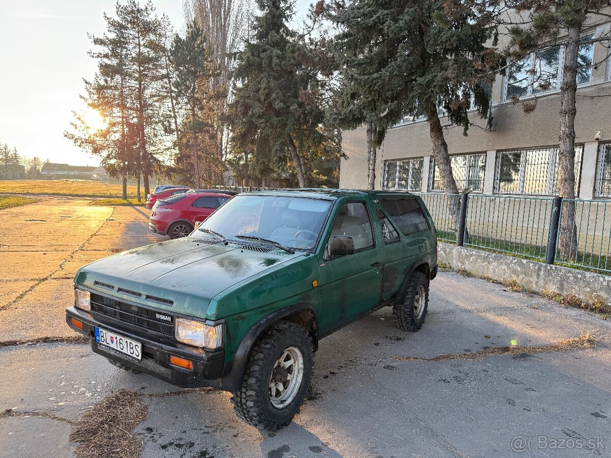 Nissan Terrano 2.4  4x4 OFF ROAD