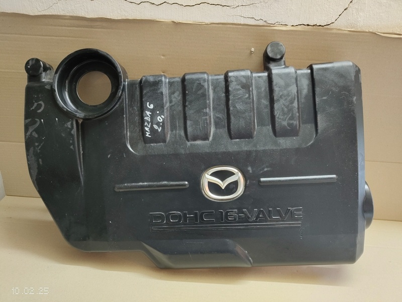 kryt motora mazda 6 l323102f1 20€