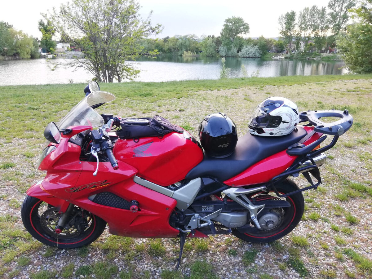 HONDA VFR 800 VTEC