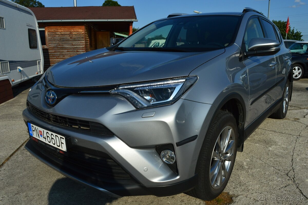 TOYOTA RAV4 2,5 Hybrid Selection AWD e-four 114kW Slovenské