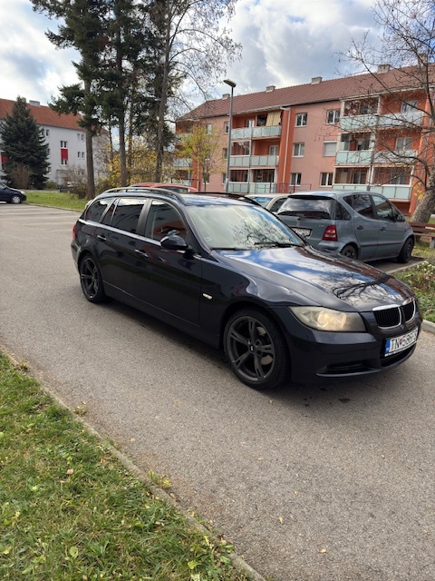 BMW rad 3 Touring 320d 163k Touring A/T motor m47