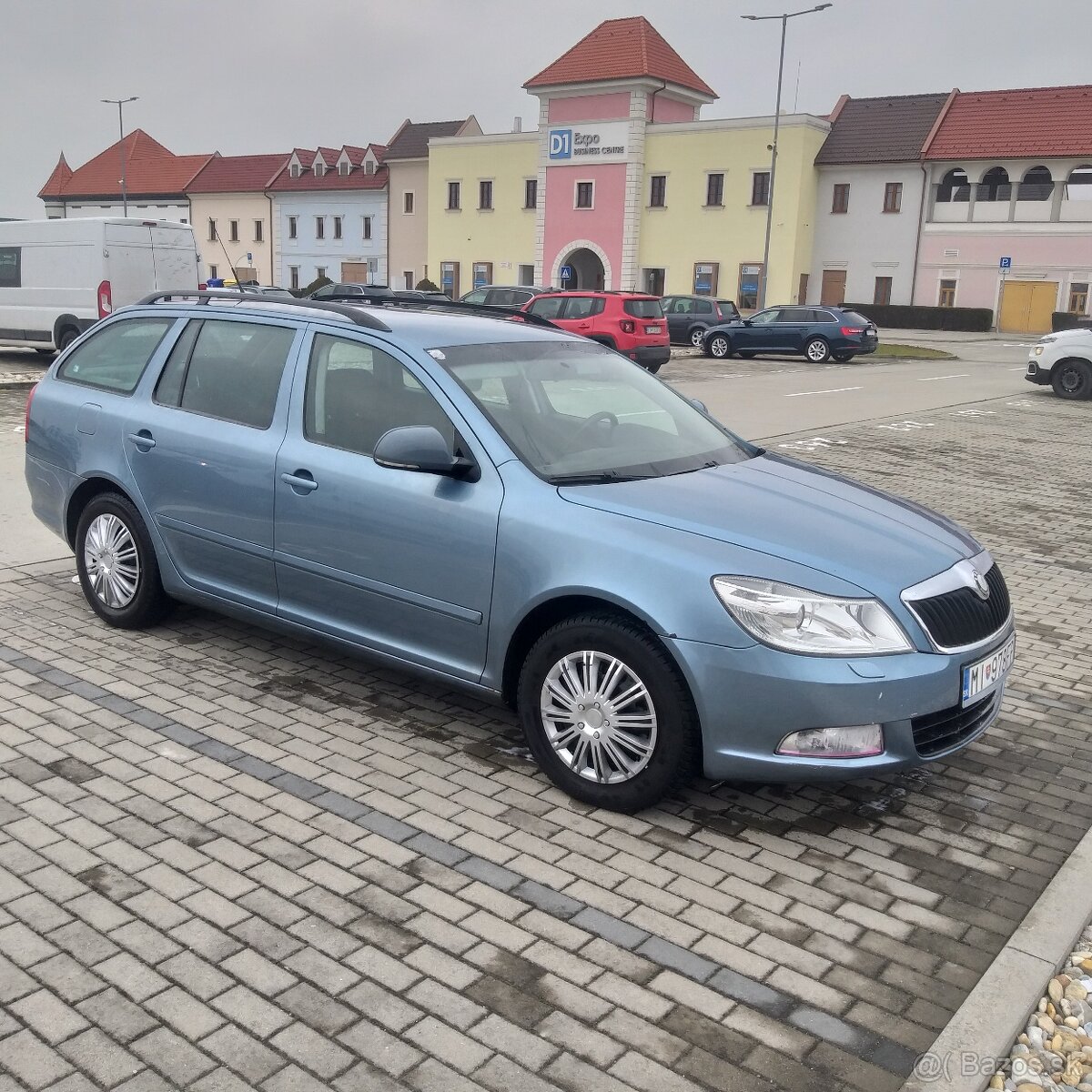 Śkoda Octavia 2 1,6 TDI DSG 77 KW COMBI Rezervované