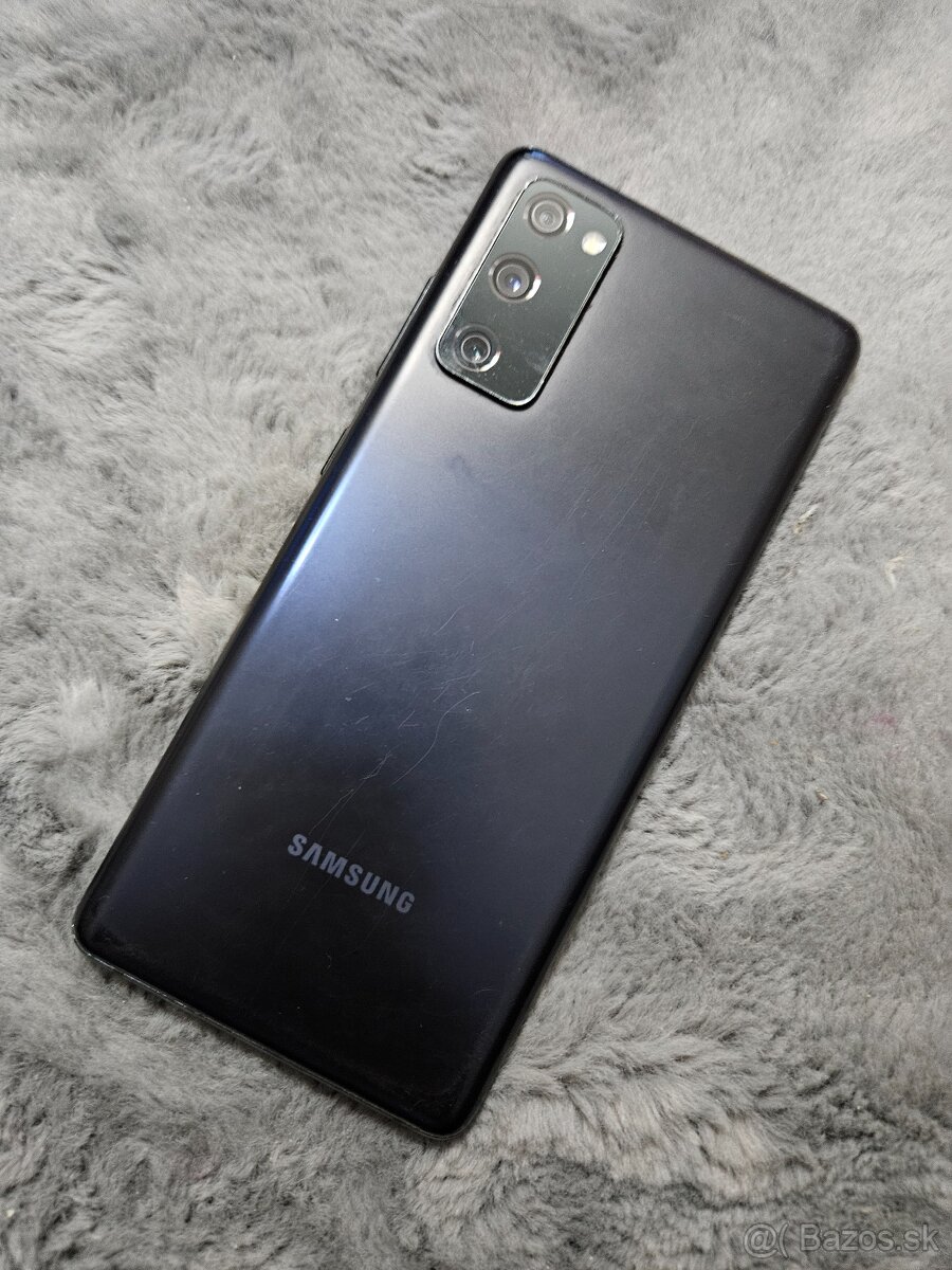 samsung galaxy s20 fe.ma poškodený displej