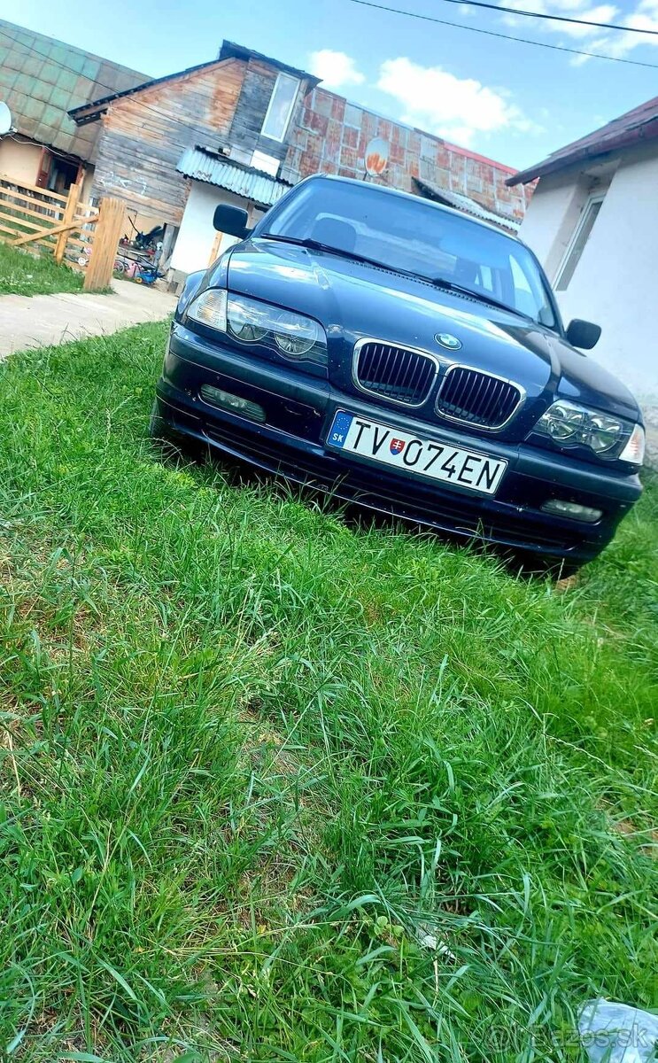 Hladam auto značka bmw e46 316i