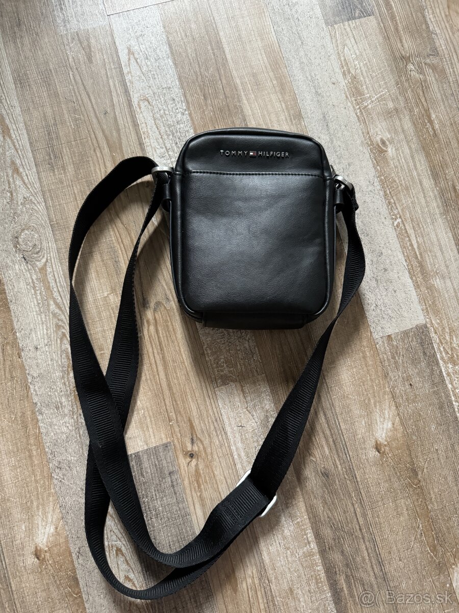 TH crossbody