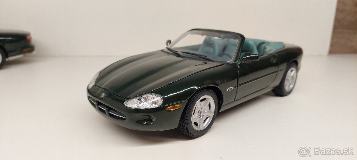 1:18 JAGUAR XK8, 2