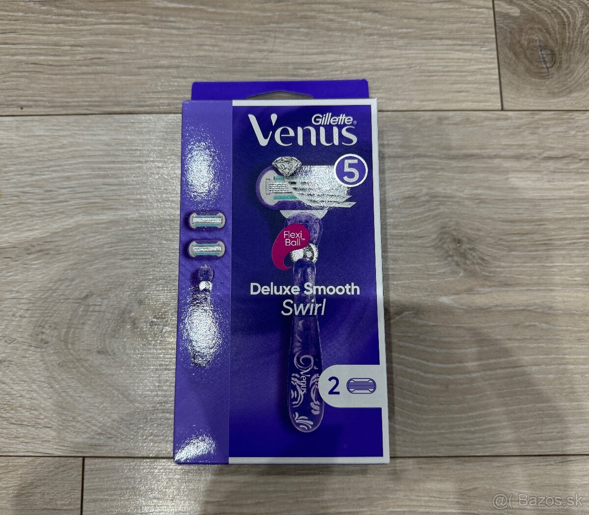 Dámsky holiaci strojček Gillette Venus Deluxe Smooth Swirl