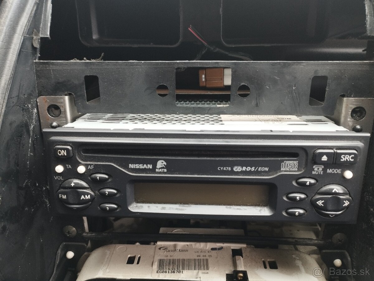 Rádio Nissan terrano ll.