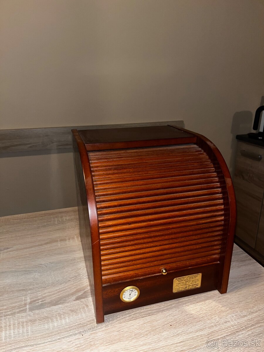 Humidor