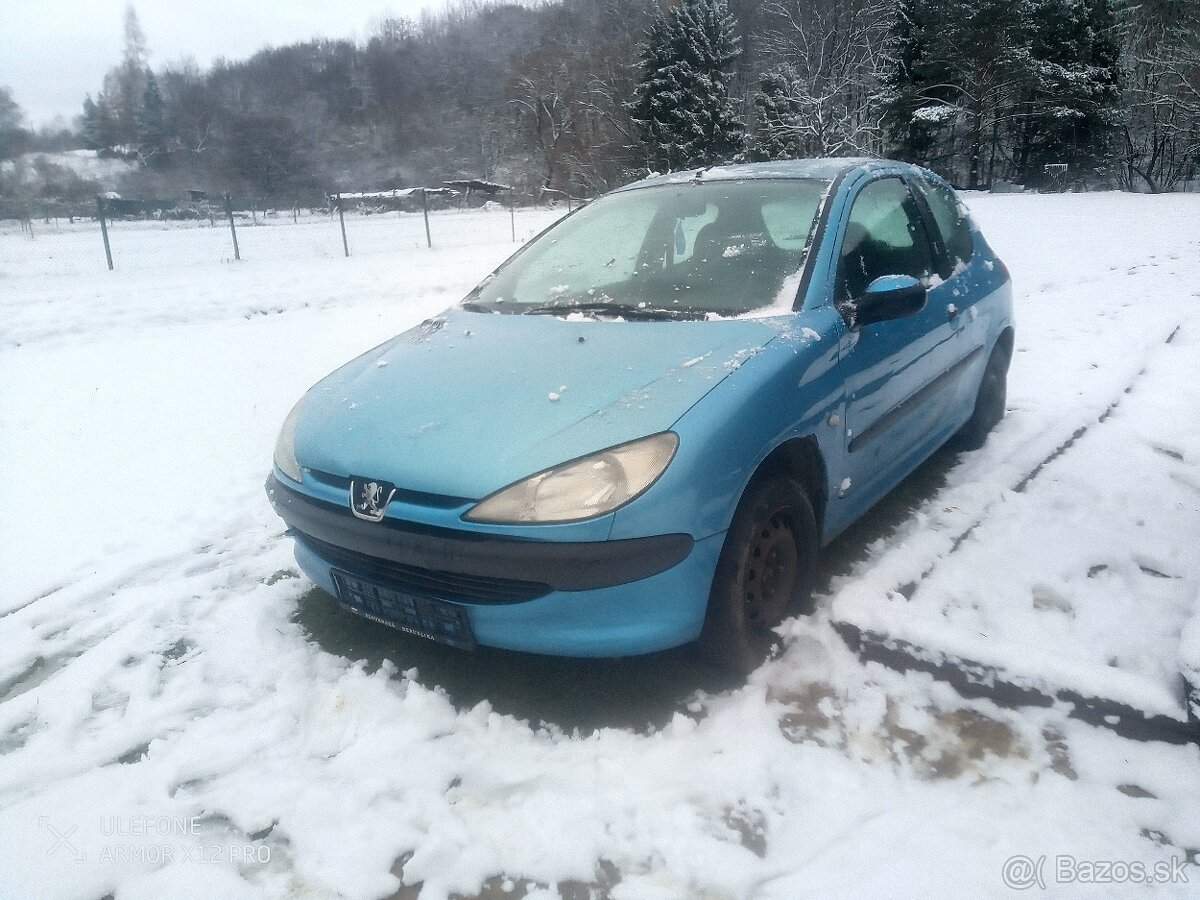 Peugeot 206, 1,4 benzín