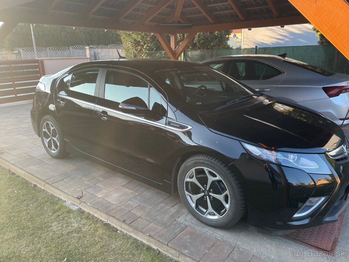 Opel Ampera 10/2023