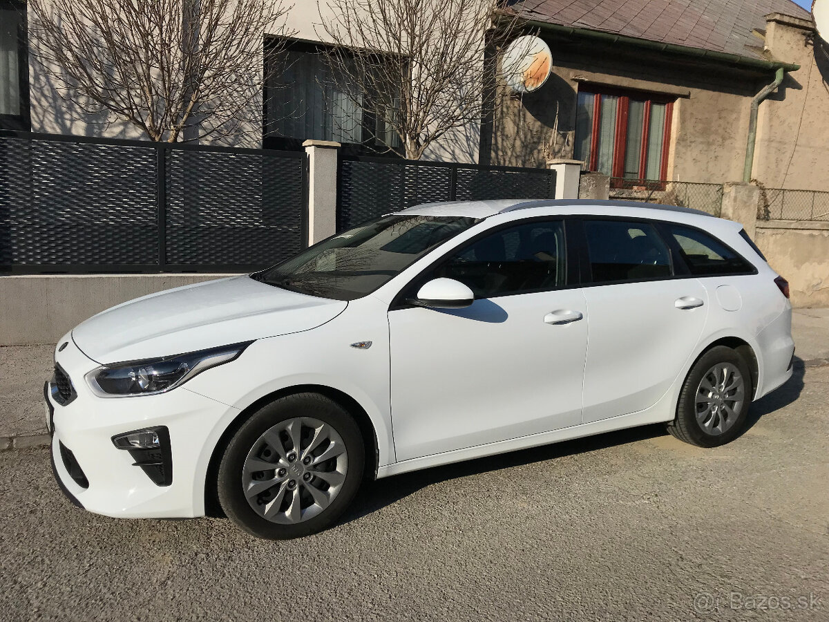 KIA Cee’d Sporty Wagon 1.6 CRDi Silver