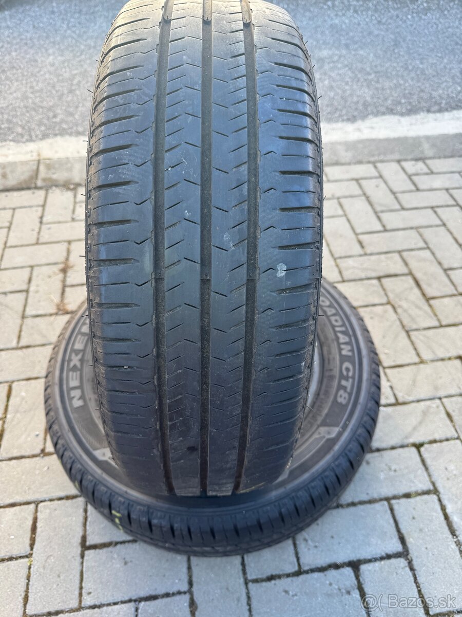 215/65R16C Nexen