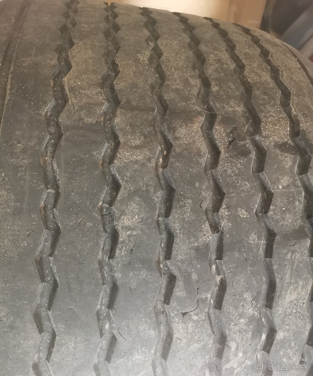 PREDÁM pneumatiku Michelin XTA2