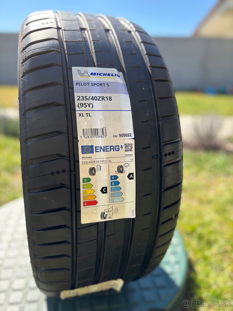 Michelin Pilot Sport 5 235/40 R18