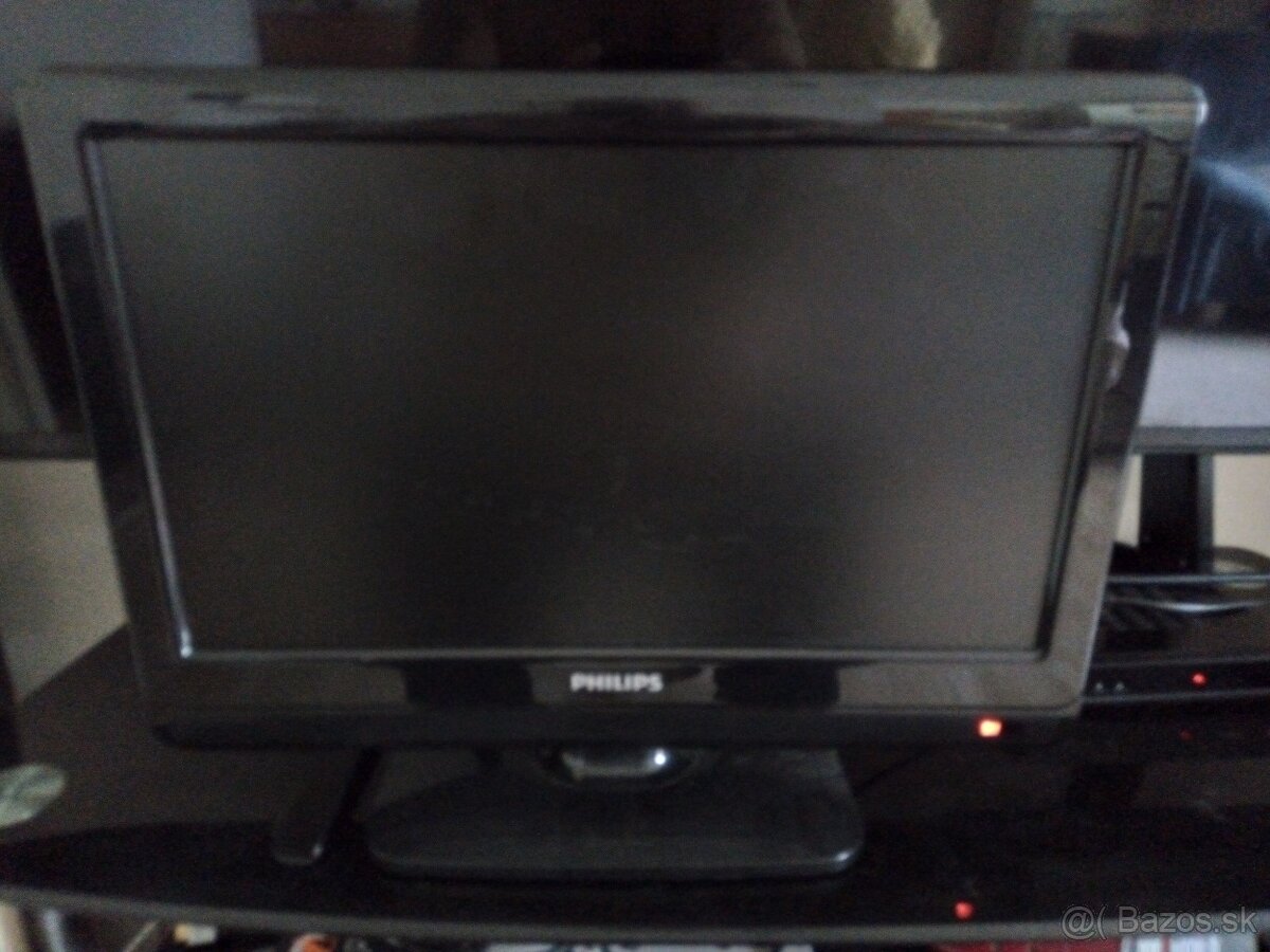 Tv lcd Philips uhlopriečka 47cm