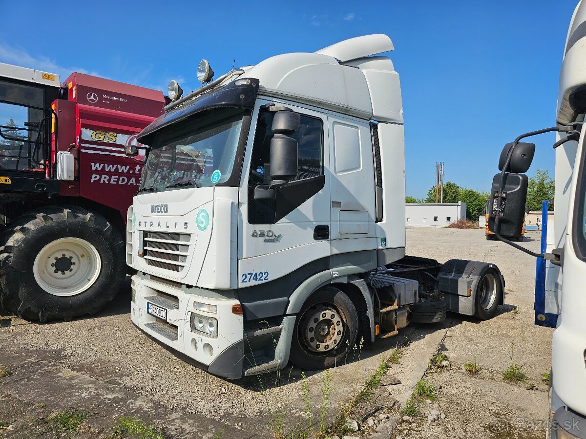 Iveco Stralis AS Mega 450 E5 biela manuál 2007