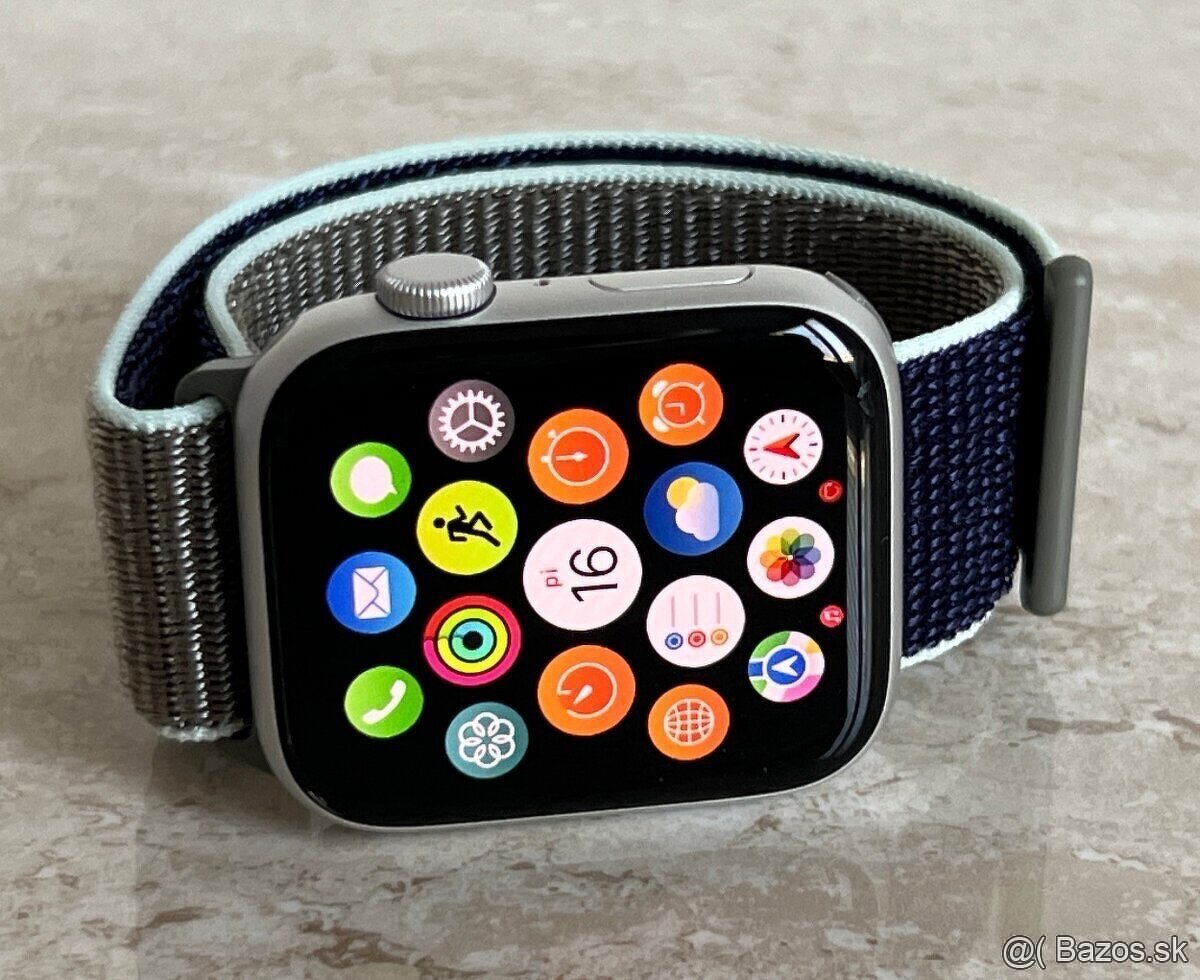 Apple Watch SE 44 Silver 2. Gen (nové, záruka 4.7.2025)