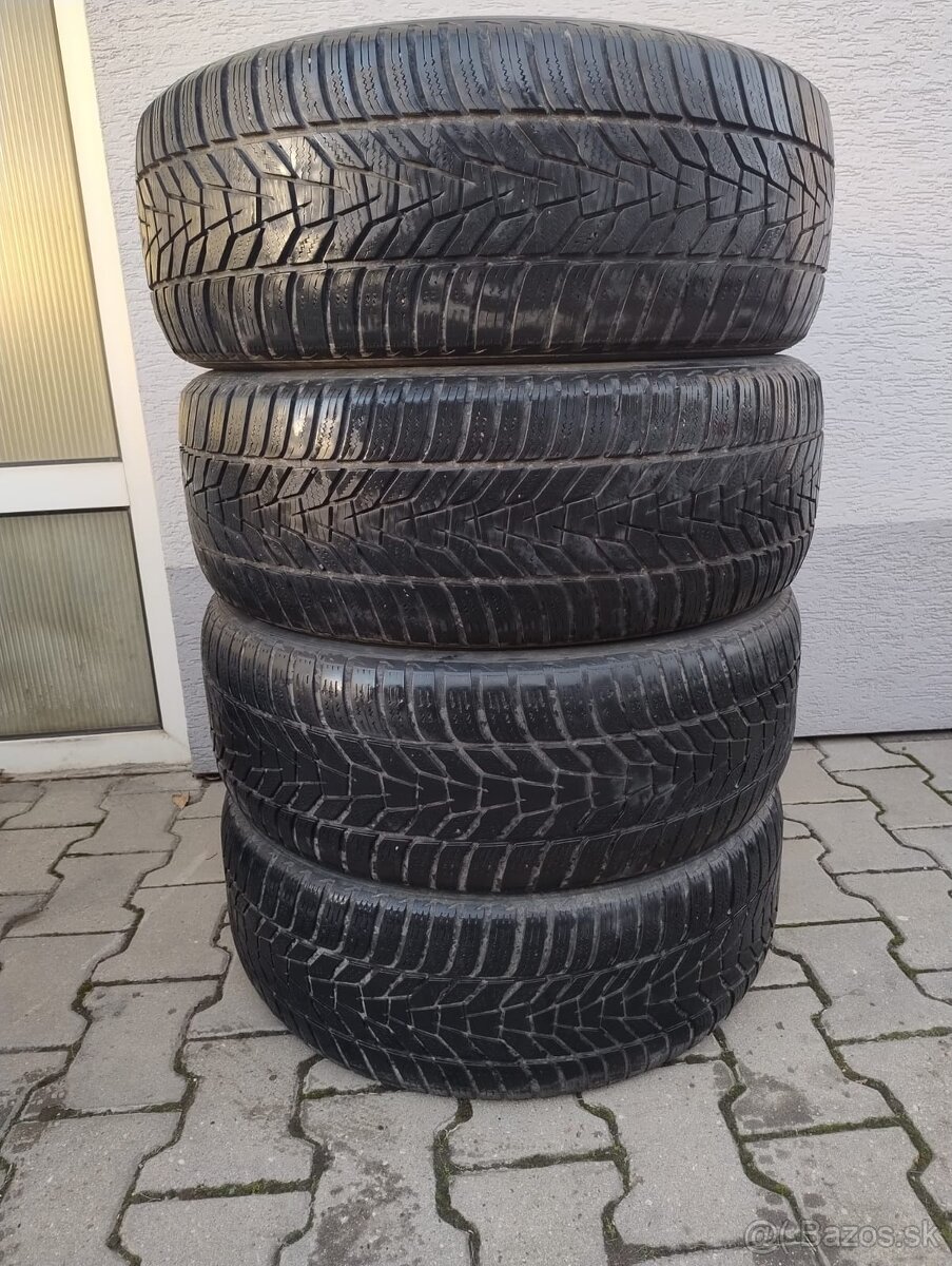 4x Zimné pneu Hankook 235/55 R18