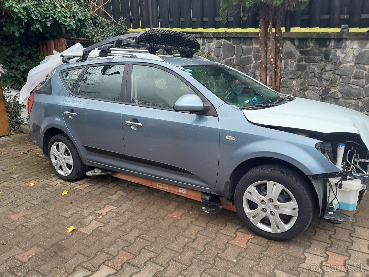 Rozpredam Kia CEED 1.6crdi