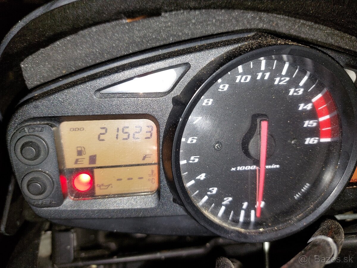 Suzuki GSR 600 komplet na díly